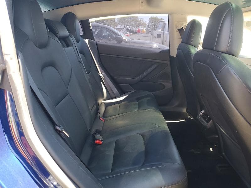 2018 TESLA MODEL 3 10