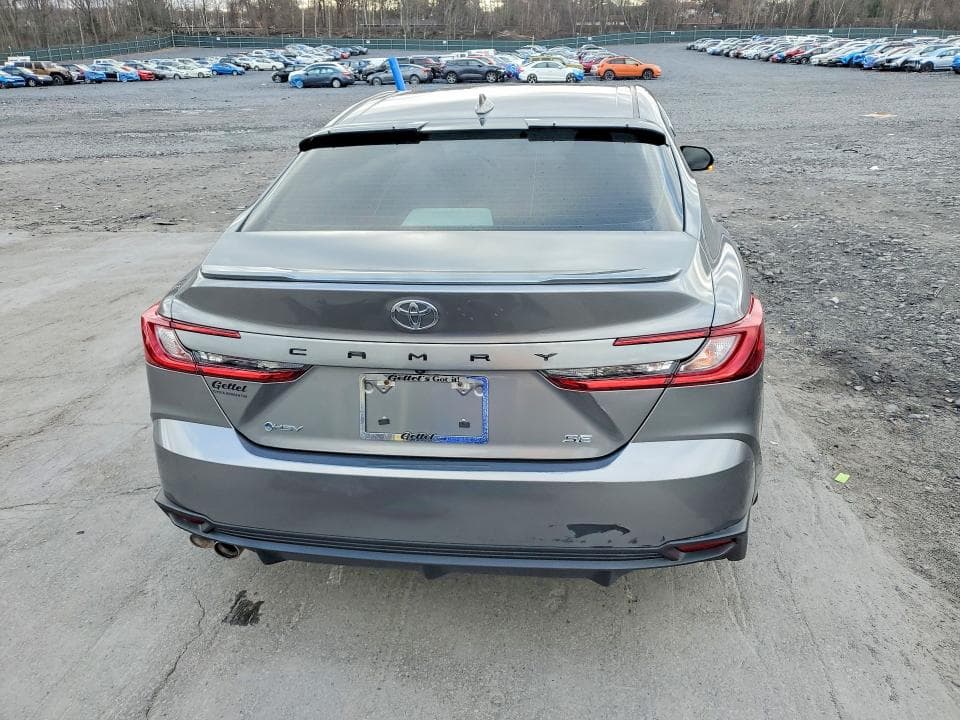 2025 TOYOTA CAMRY SE 6