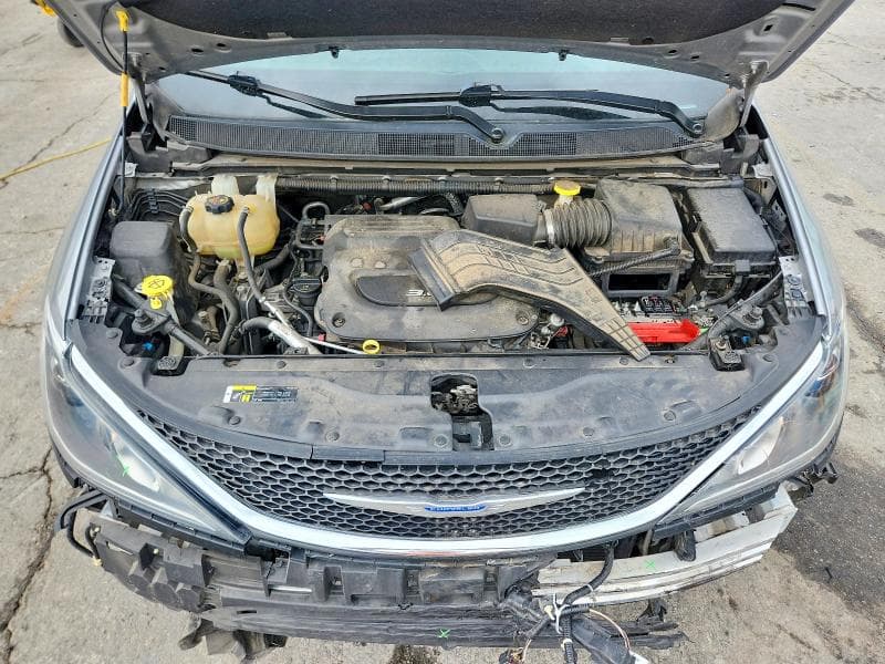2018 CHRYSLER PACIFICA TOURING L PLUS 12