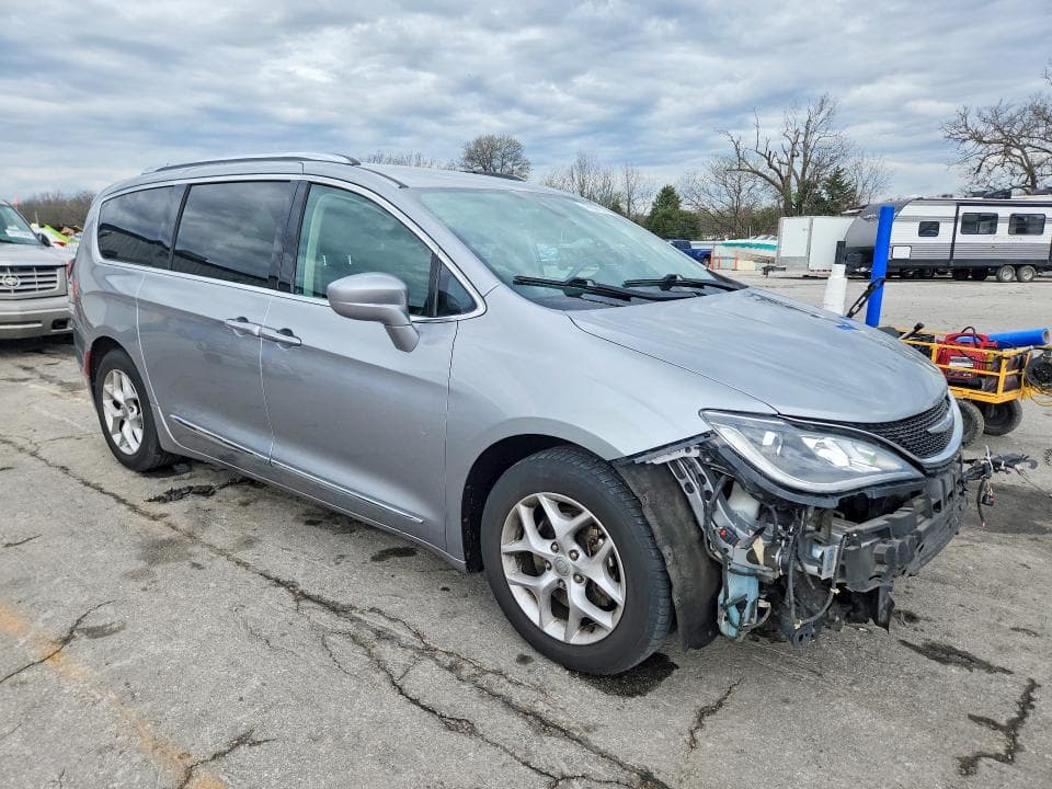 2018 CHRYSLER PACIFICA TOURING L PLUS 4