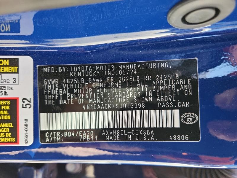 2025 TOYOTA CAMRY SE 12