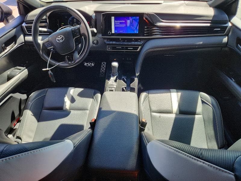 2025 TOYOTA CAMRY SE 8