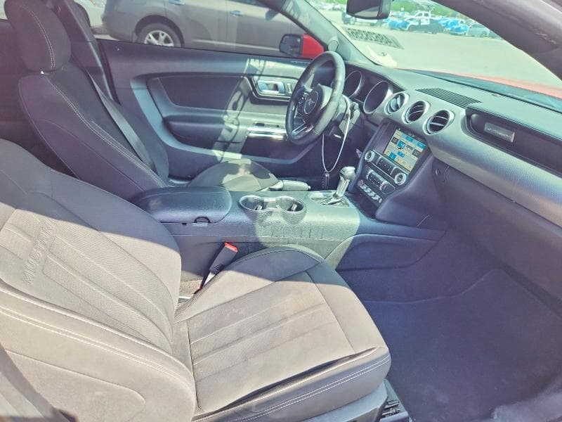 2019 FORD MUSTANG 11