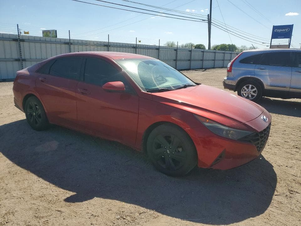 2022 HYUNDAI ELANTRA SEL 4