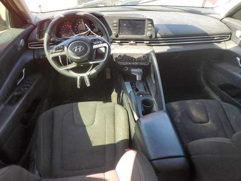 2022 HYUNDAI ELANTRA SEL 8