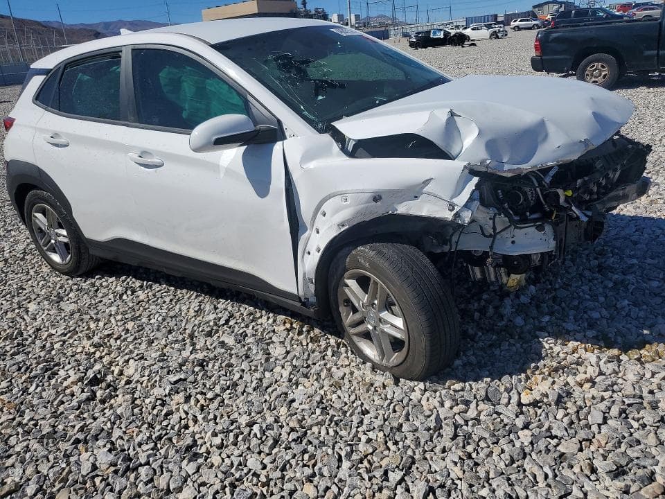 2022 HYUNDAI KONA SE SE 4
