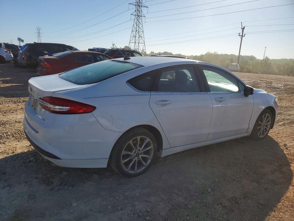 2017 FORD FUSION SE 3
