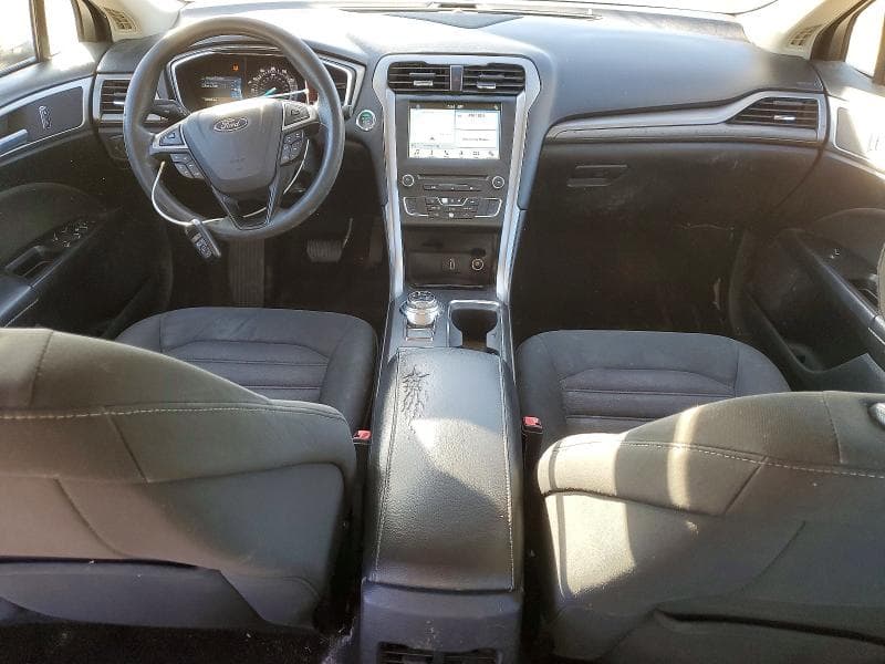 2017 FORD FUSION SE 8