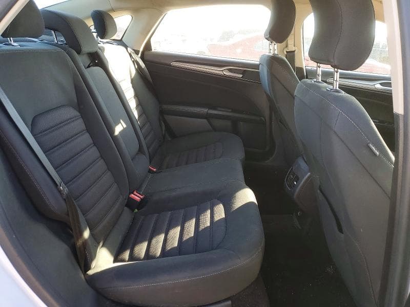 2017 FORD FUSION SE 10