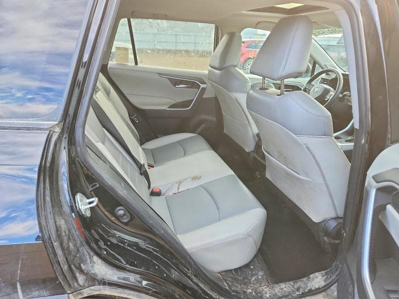 2021 TOYOTA RAV4 XLE PREMIUM XLE PREMIUM 11