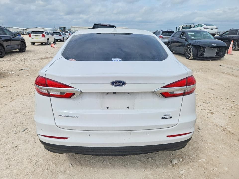 2020 FORD FUSION SE 6