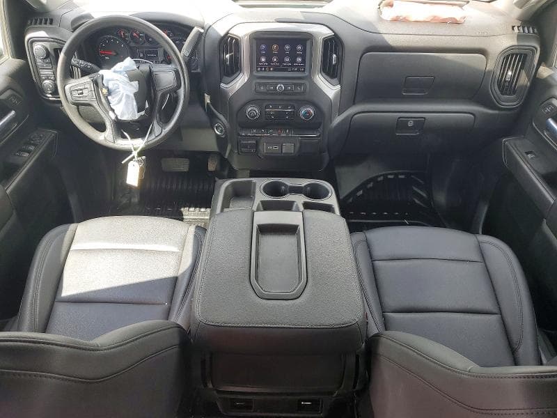 2024 CHEVROLET SILVERADO K2500 HEAVY DUTY 9