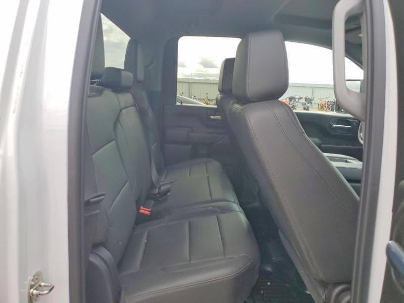 2024 CHEVROLET SILVERADO K2500 HEAVY DUTY 11