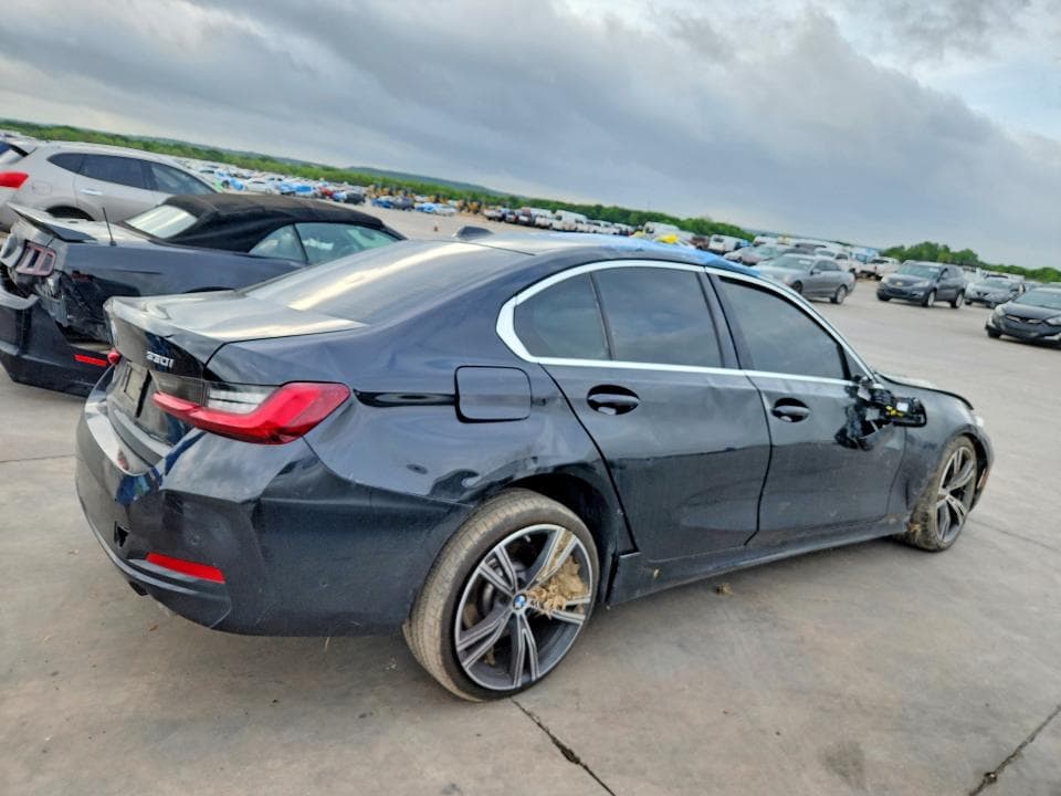 2024 BMW 330XI 3