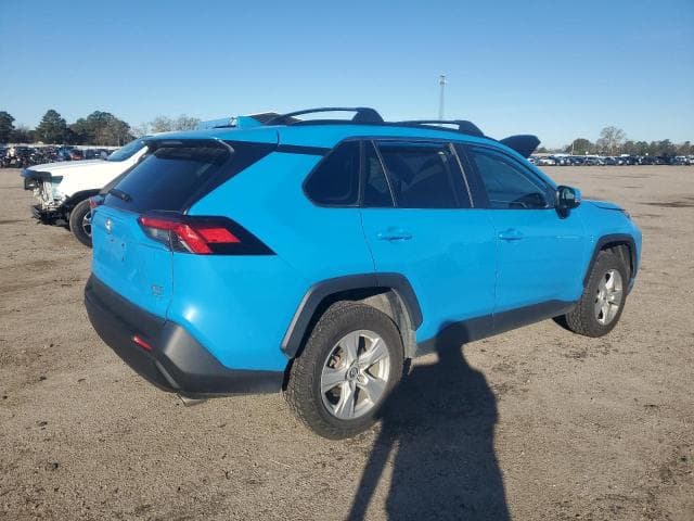 2020 TOYOTA RAV4 XLE XLE 3