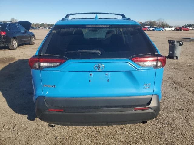 2020 TOYOTA RAV4 XLE XLE 6