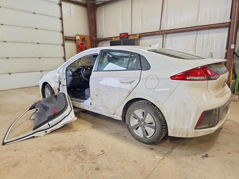 2020 HYUNDAI IONIQ HYBRID SE 2