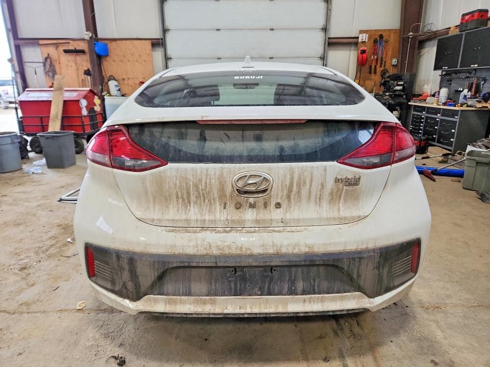 2020 HYUNDAI IONIQ HYBRID SE 6