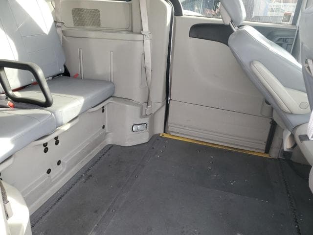 2018 DODGE GRAND CARAVAN SE 11