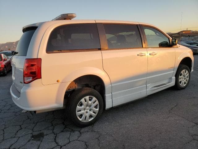 2018 DODGE GRAND CARAVAN SE 3