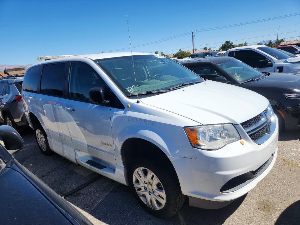 2018 DODGE GRAND CARAVAN SE 4