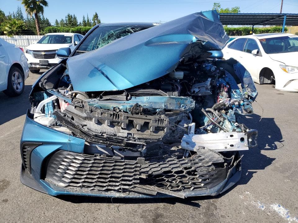 2025 TOYOTA CAMRY SE 5