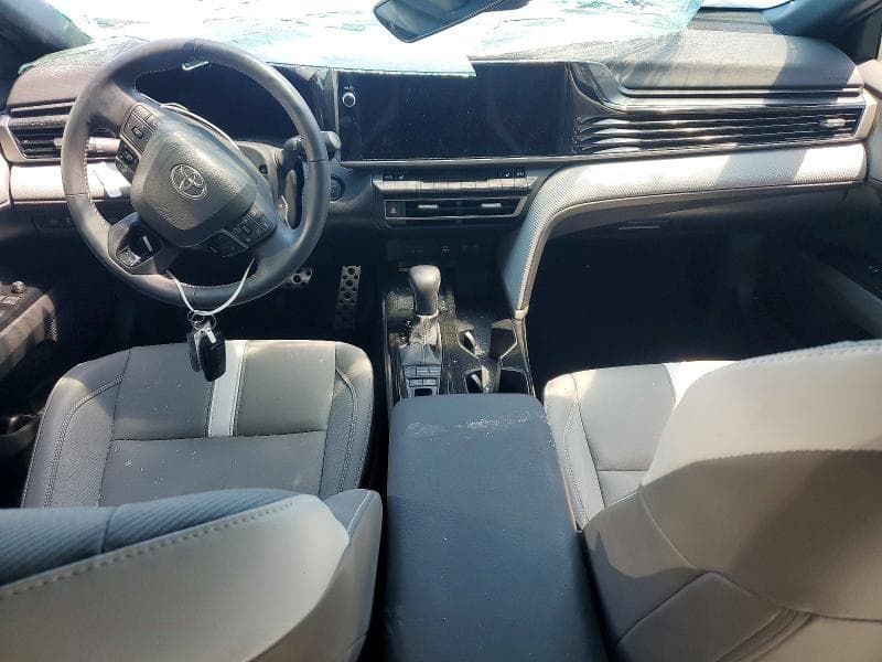 2025 TOYOTA CAMRY SE 8