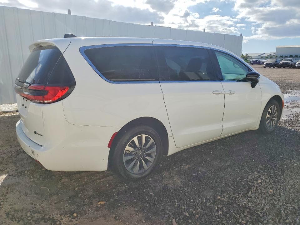 2024 CHRYSLER PACIFICA HYBRID SELECT HYBRID SELECT 3