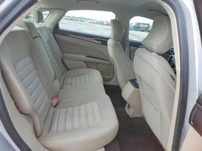 2018 FORD FUSION SE 10