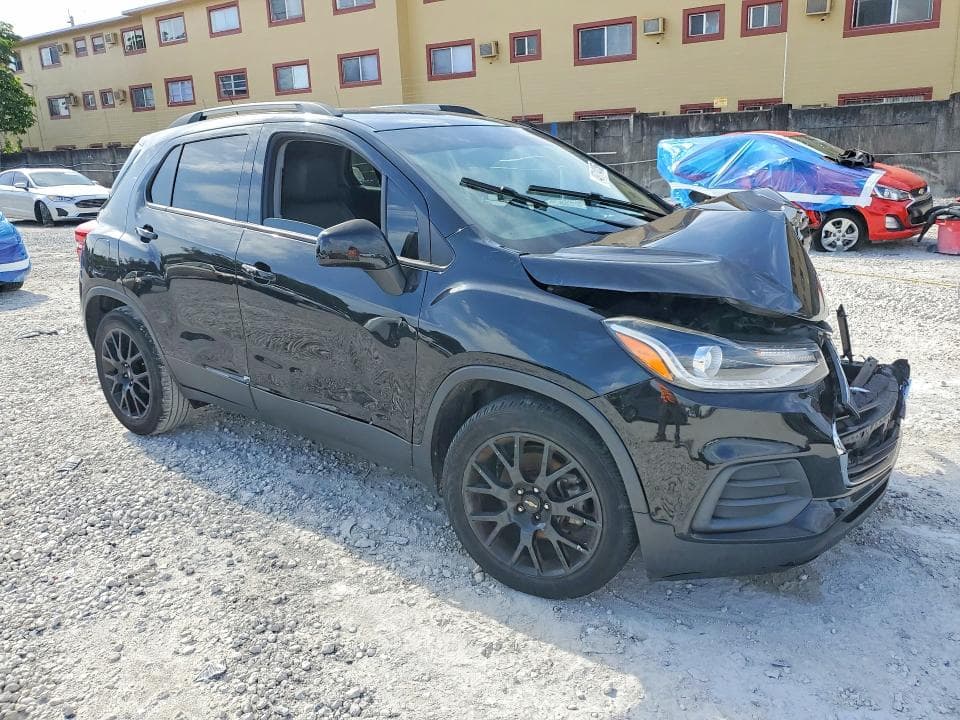 2021 CHEVROLET TRAX 1LT 4