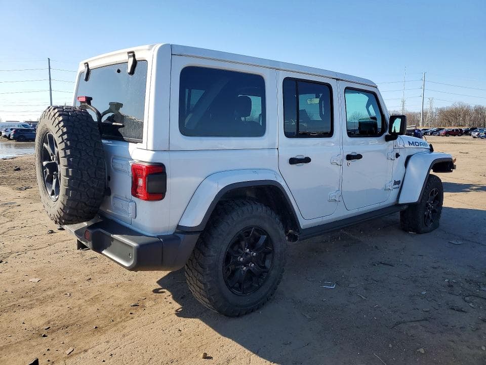2018 JEEP WRANGLER UNLIMITED SAHARA 3
