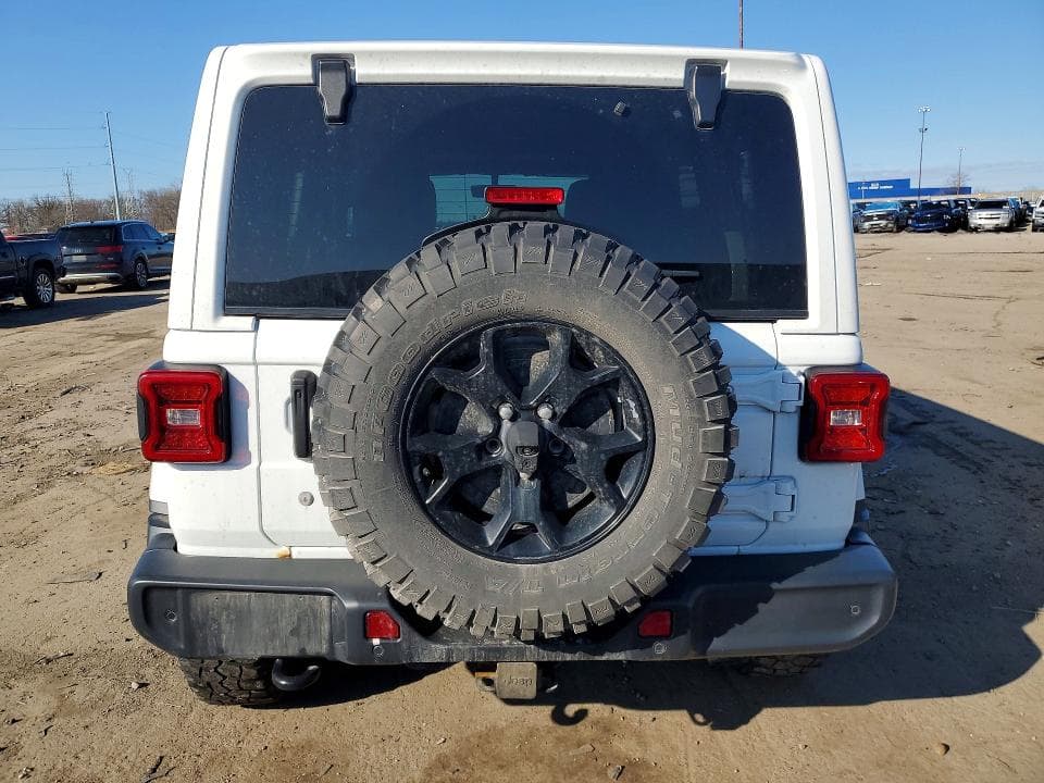 2018 JEEP WRANGLER UNLIMITED SAHARA 6