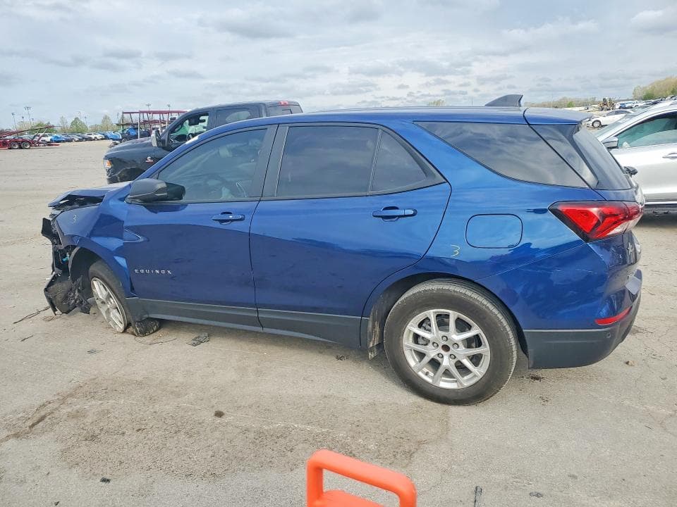 2022 CHEVROLET EQUINOX LS 2