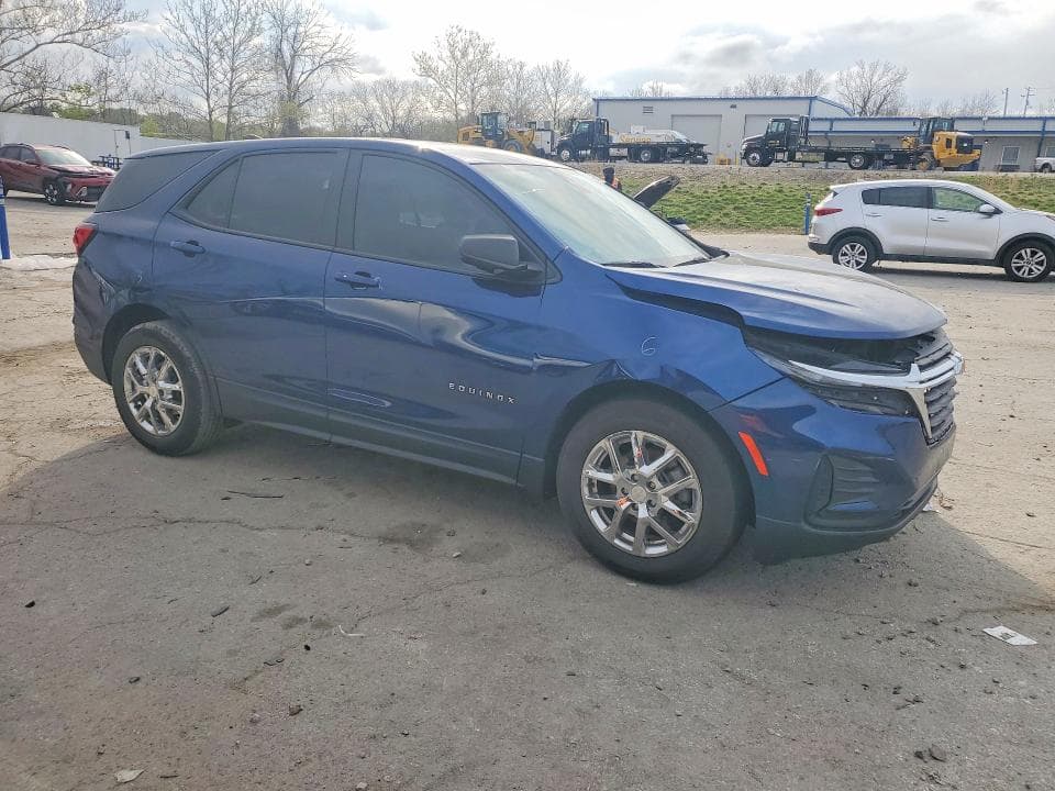 2022 CHEVROLET EQUINOX LS 4