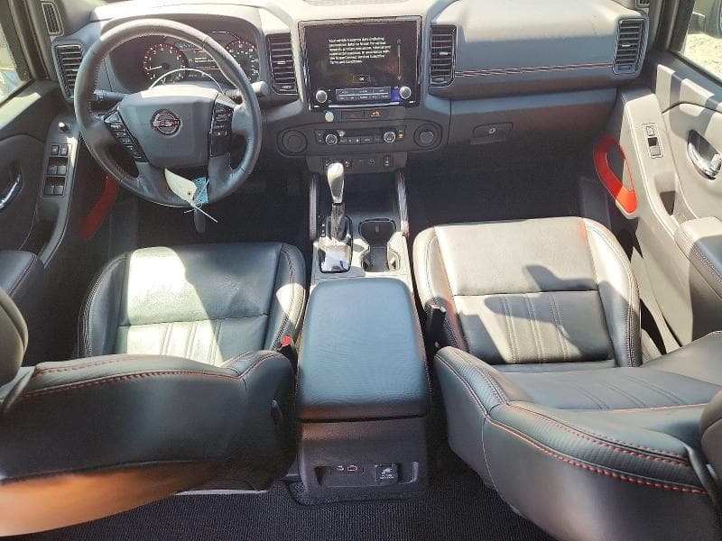 2023 NISSAN FRONTIER PRO-X 8