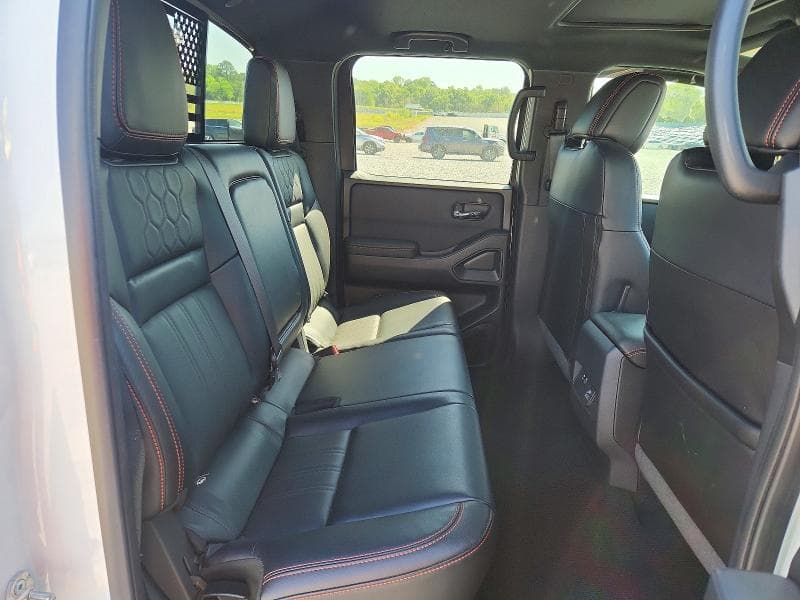 2023 NISSAN FRONTIER PRO-X 10