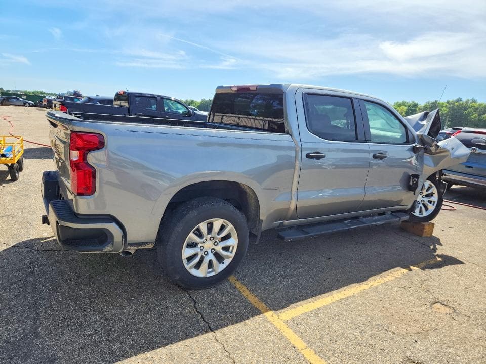 2024 CHEVROLET SILVERADO C1500 CUSTOM 3