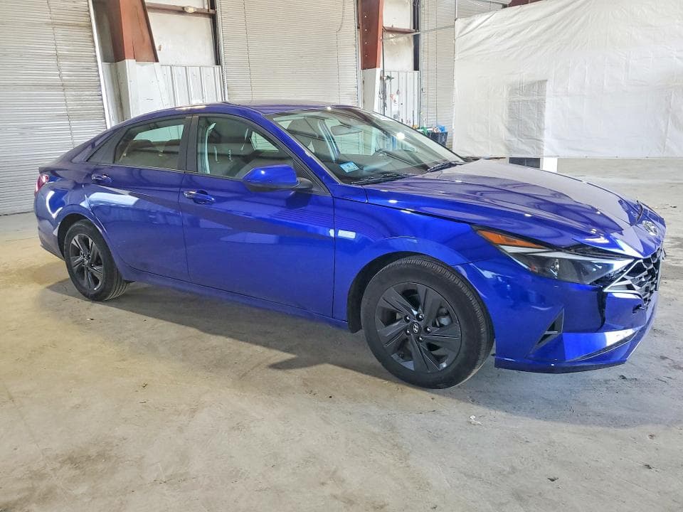 2023 HYUNDAI ELANTRA SEL 4