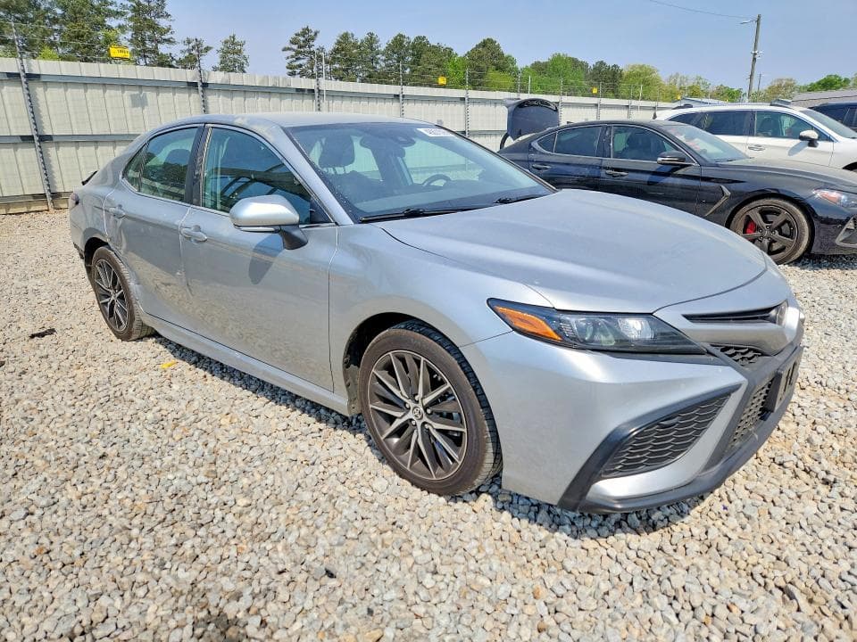 2023 TOYOTA CAMRY SE 4