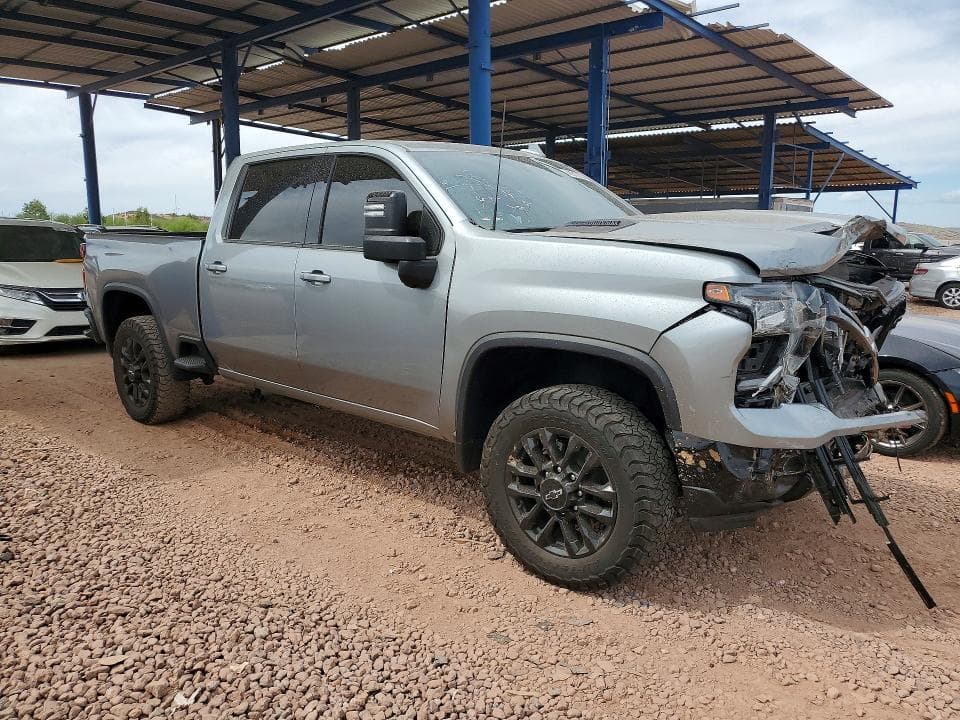 2025 CHEVROLET SILVERADO K3500 LTZ 4