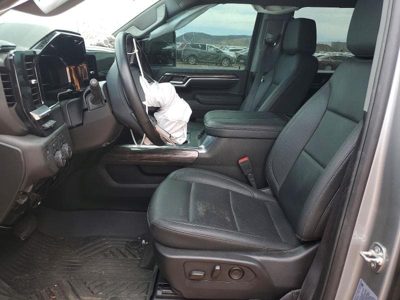 2025 CHEVROLET SILVERADO K3500 LTZ 7