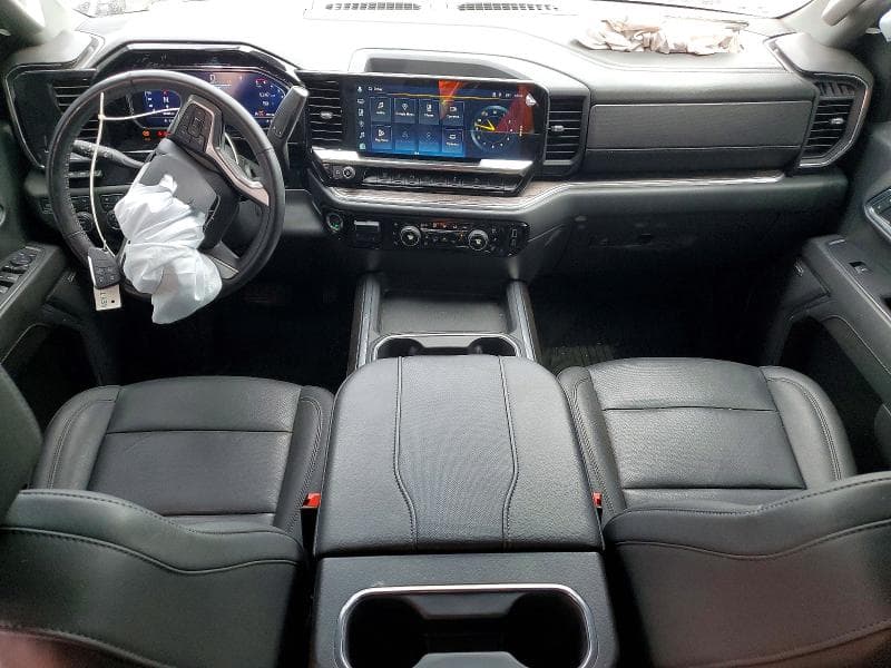 2025 CHEVROLET SILVERADO K3500 LTZ 8