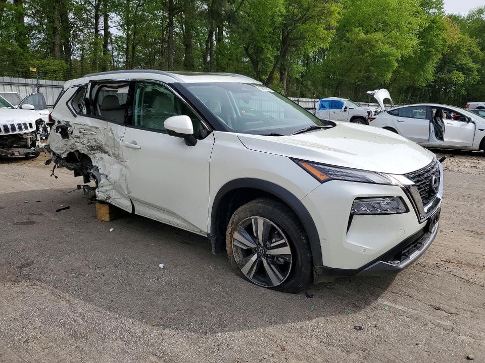 2023 NISSAN ROGUE SL 4