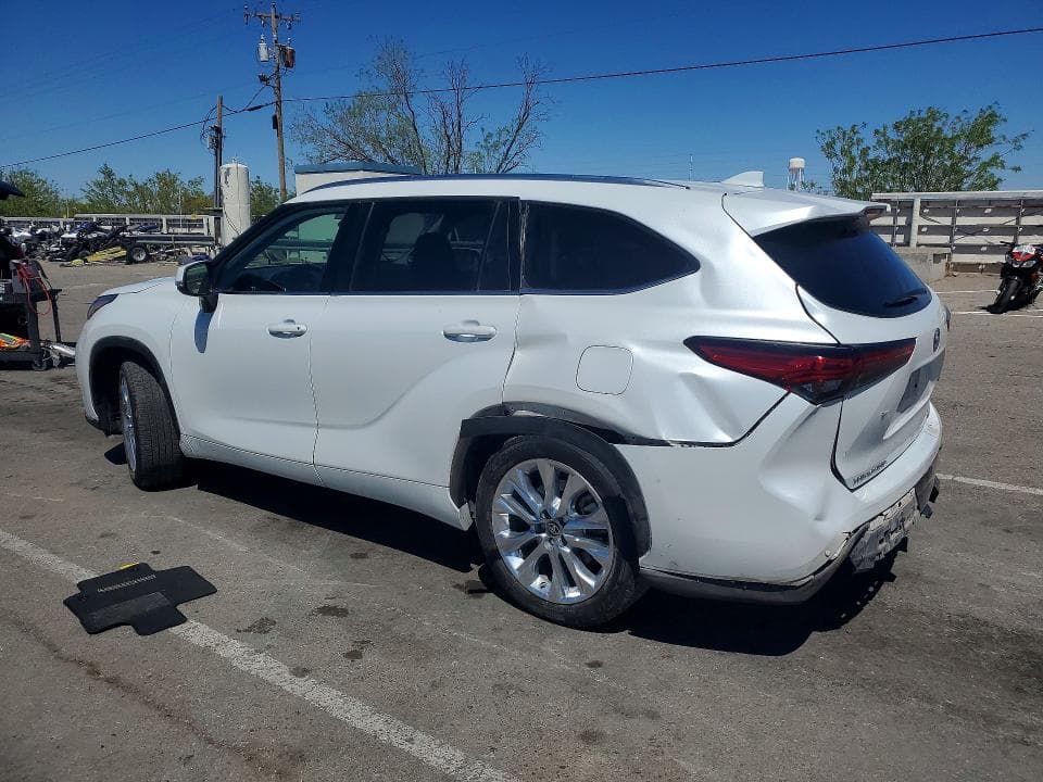2022 TOYOTA HIGHLANDER 2