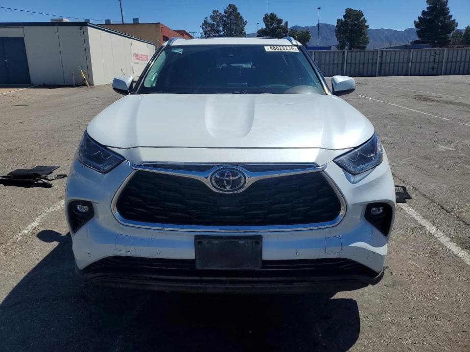 2022 TOYOTA HIGHLANDER 5