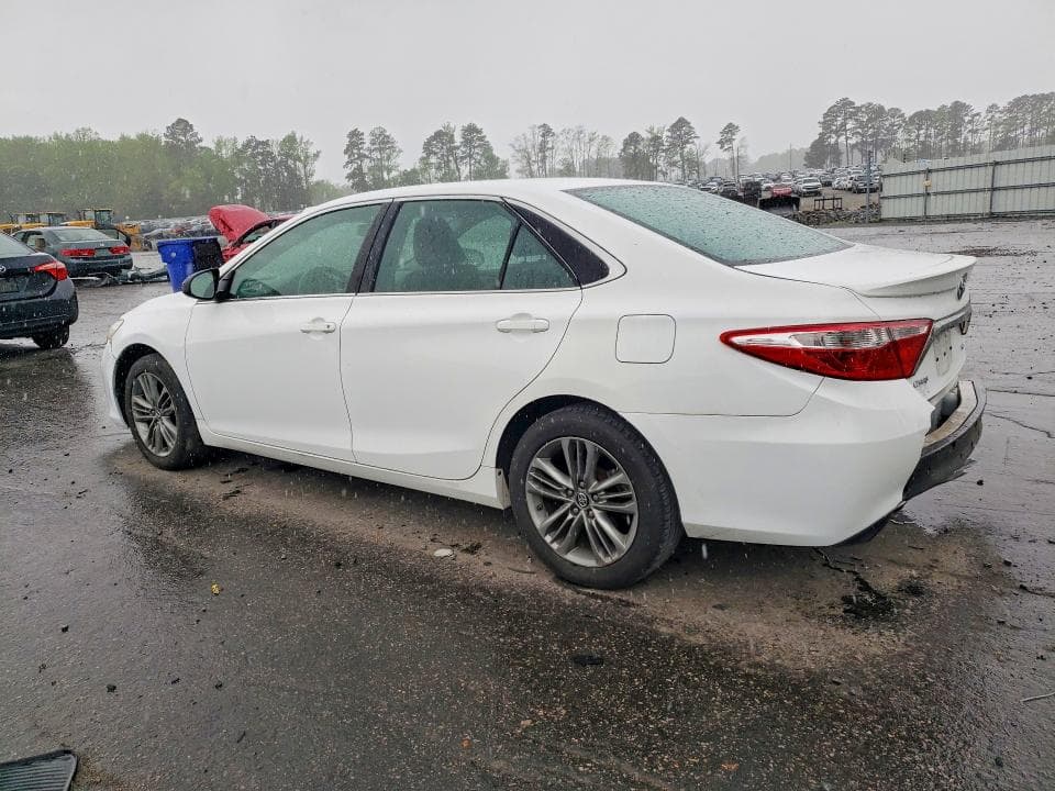2017 TOYOTA CAMRY SE SE 2