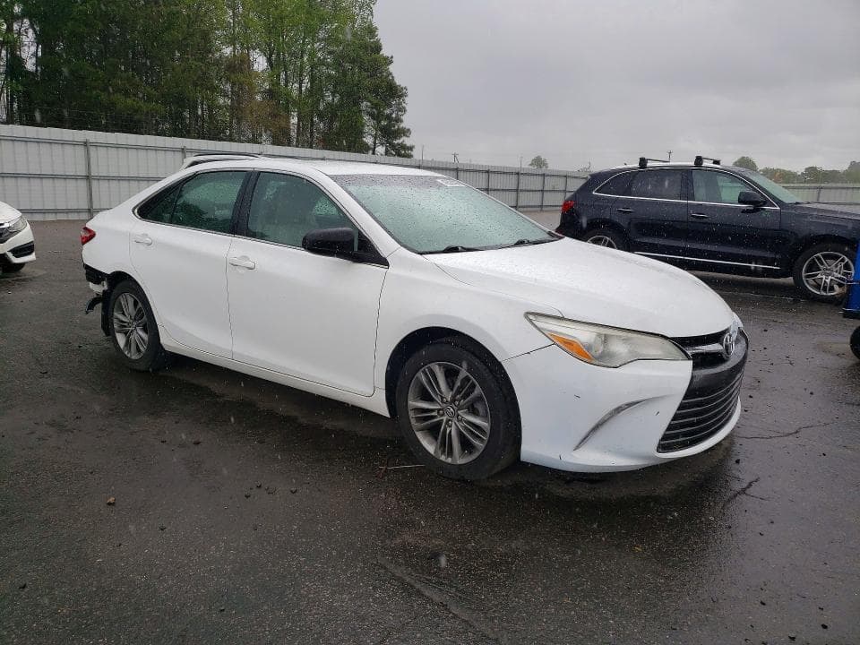 2017 TOYOTA CAMRY SE SE 4