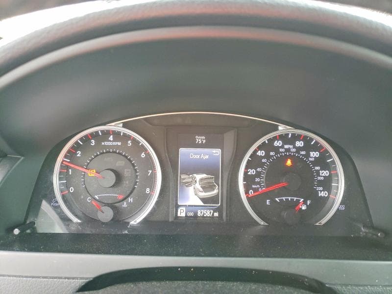 2017 TOYOTA CAMRY SE SE 9