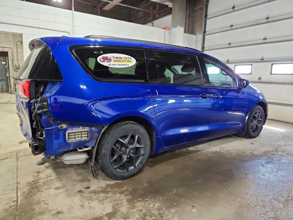 2020 CHRYSLER PACIFICA TOURING L PLUS 3
