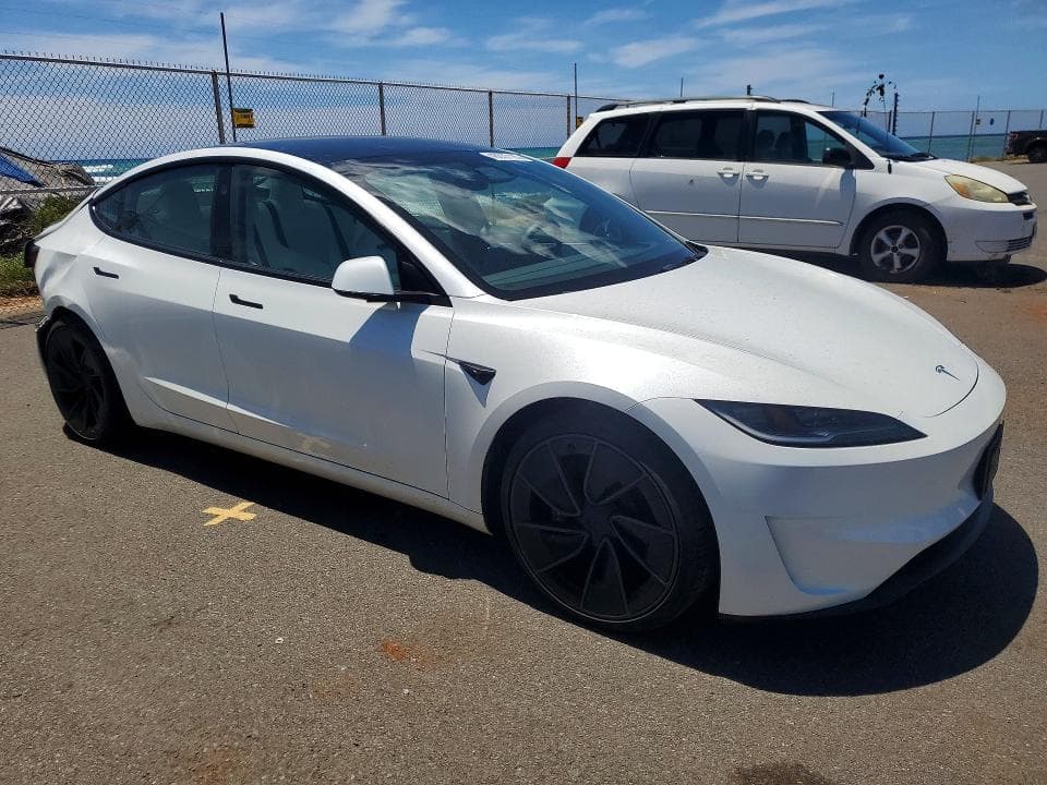2024 TESLA MODEL 3 4